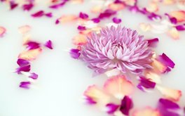 被凝视焦虑自测：被盯着看你就不自在吗